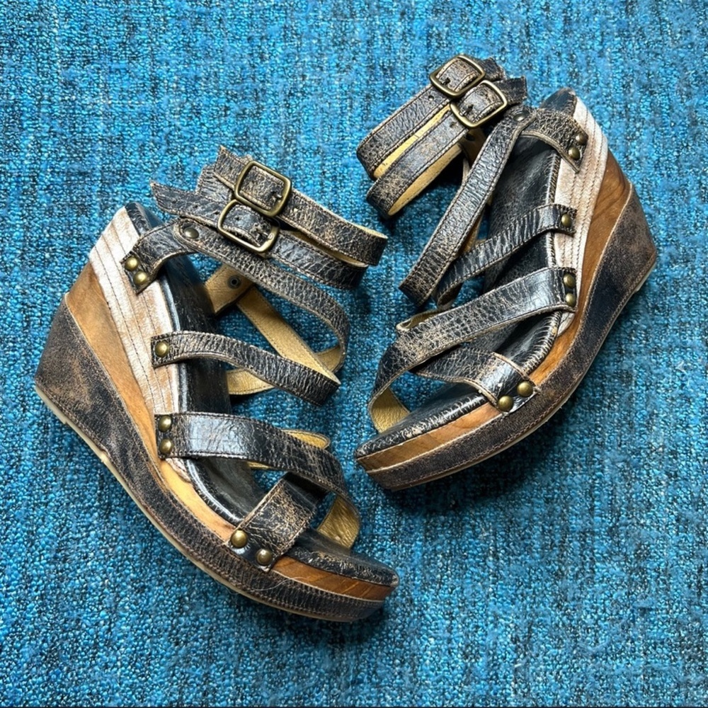 SOLD Bed stu wedge sandals